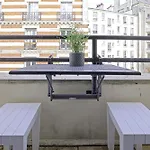 Balcony Studio Near Buttes Chaumont