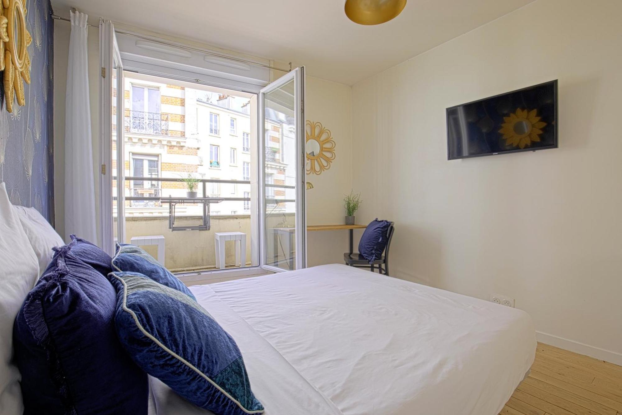 Appartement Balcony Near Buttes Chaumont